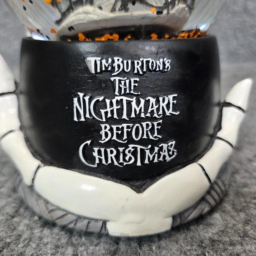 Nightmare Before Christmas THIS‎ IS HALLOWEEN Musical Snow Globe 1993 Tim Burton